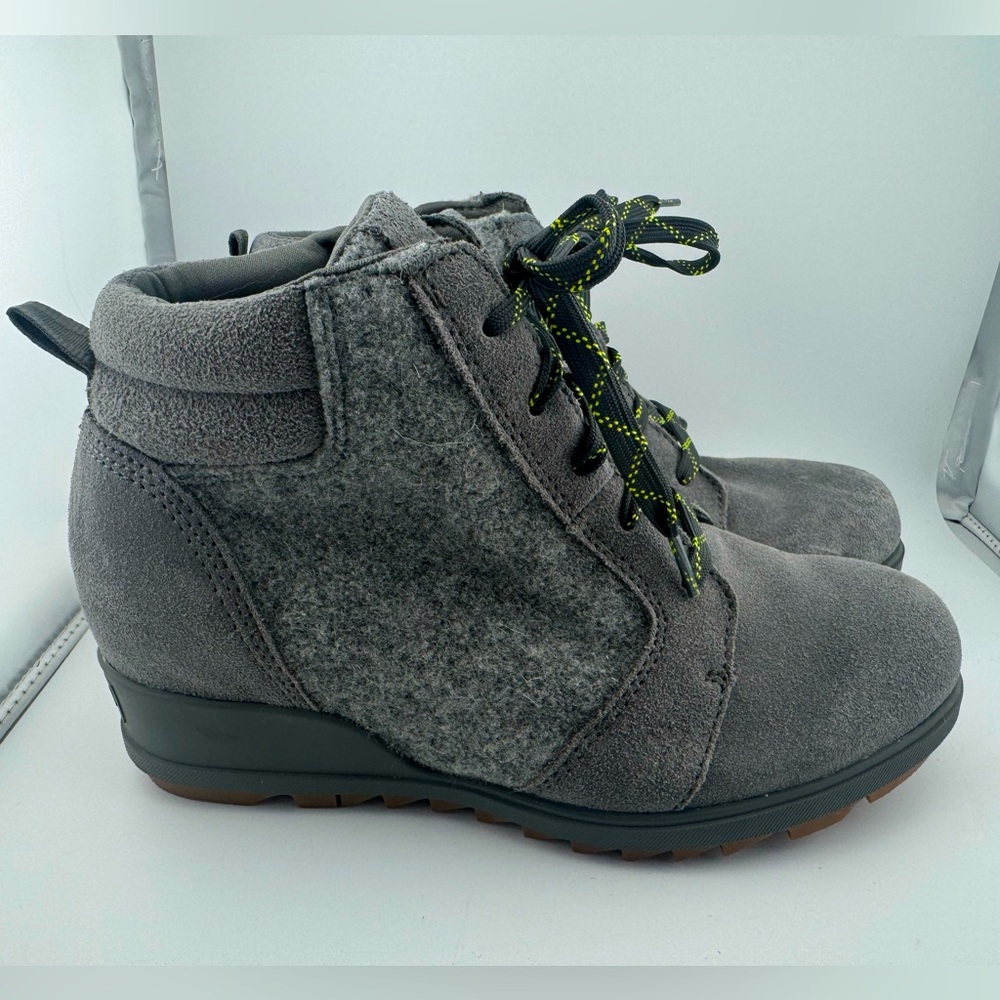 Sorel Evie‎ Gray Ankle Booties women’s size 8
